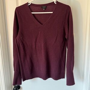 Talbots cashmere v neck sweater.  Merlot. Excellent condition. Medium M